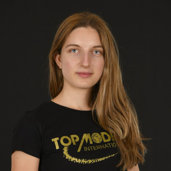 890 – ELISA IONELA