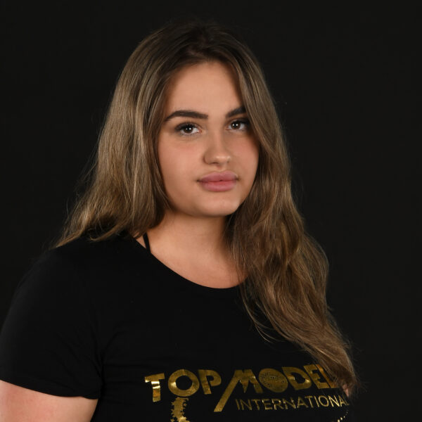 210 – DOMINIKA WERONIKA